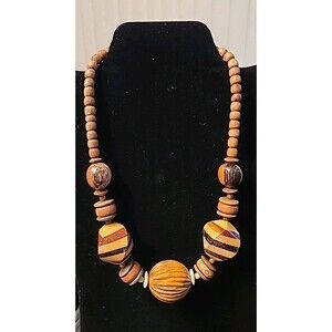 mid-century modern 1960s Various colored wood￼wooden abstract bead necklace